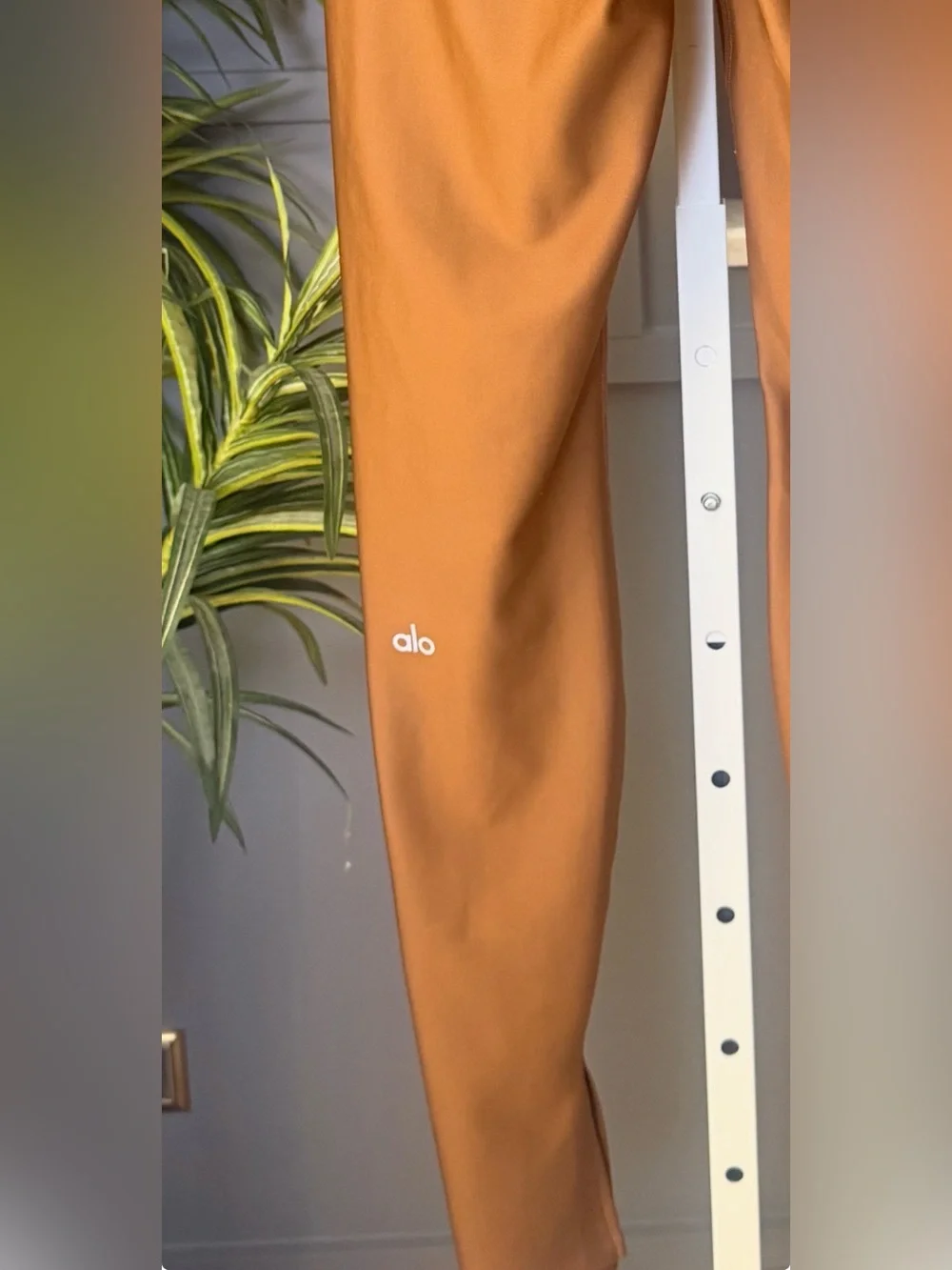 ALO YOGA Airlift High-Waist Elongated Legging Cinnamon Brown S